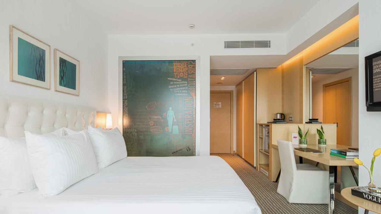 Отель Wyndham 5*